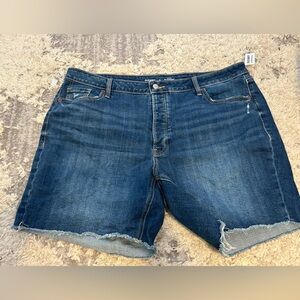 Old Navy Dark Blue cut off Denim Shorts NWT size 22